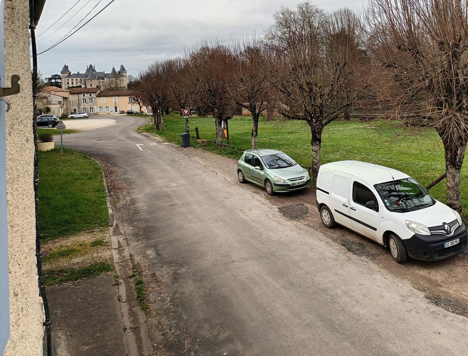 Au Bord De La Riviere Apartamento Verteuil-sur-Charente Exterior foto