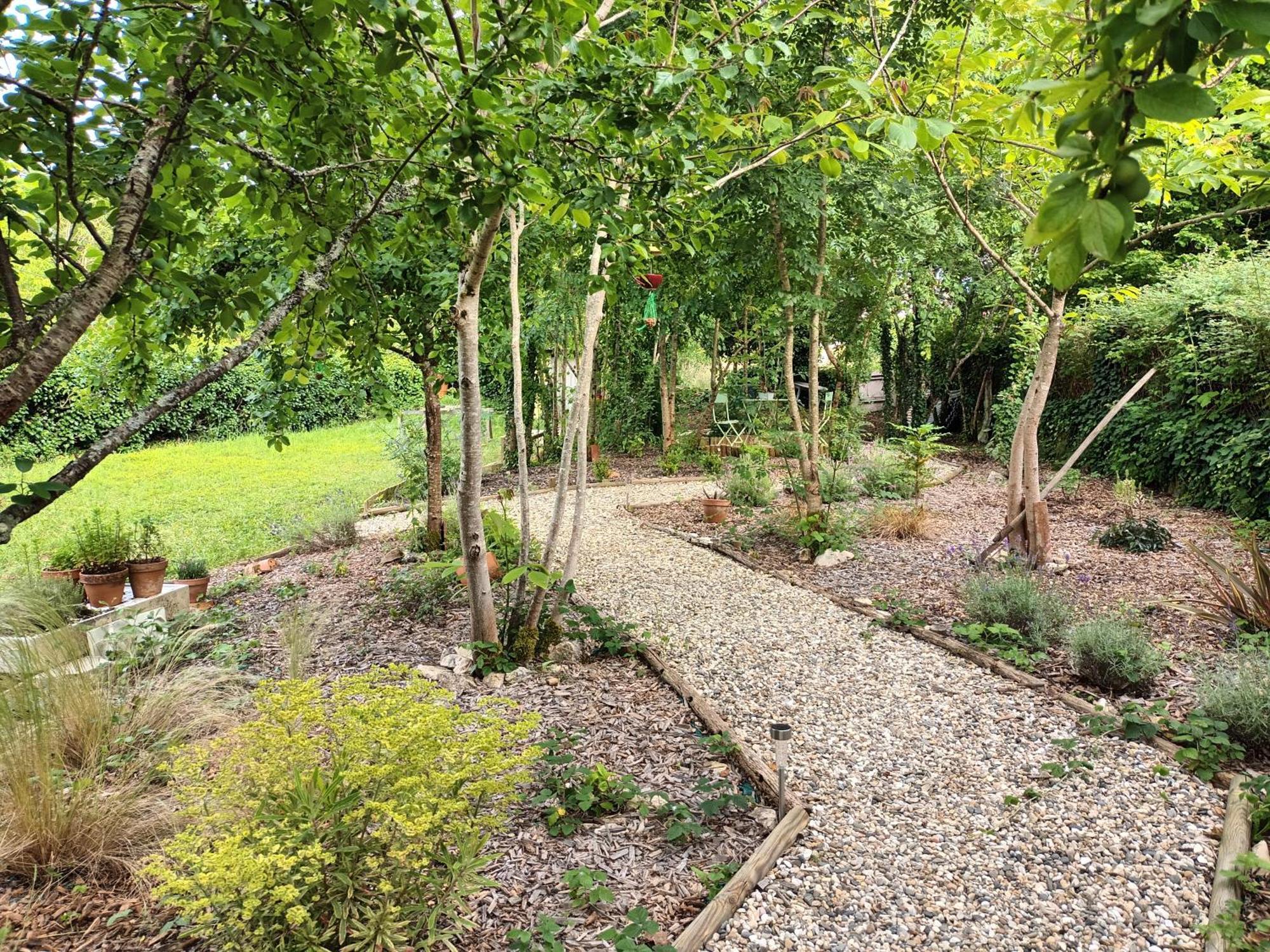 Au Bord De La Riviere Apartamento Verteuil-sur-Charente Exterior foto